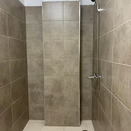 The 5 Maji Escape Apartmán Tirana