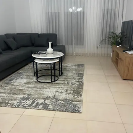 Apartment The 5 Maji Escape