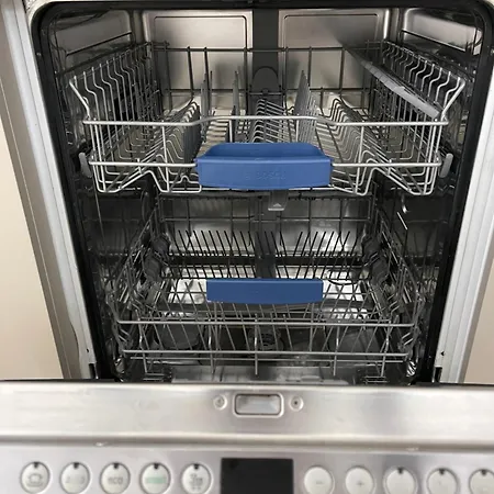 דירה The 5 Maji Escape טיראנה